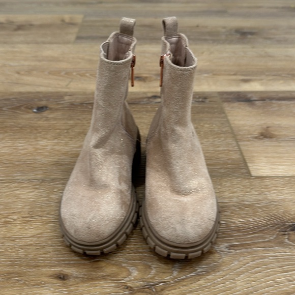 Cupcake Couture Lil Cora Chelsea Boots in Blush - Size 10 - Picture 4 of 11